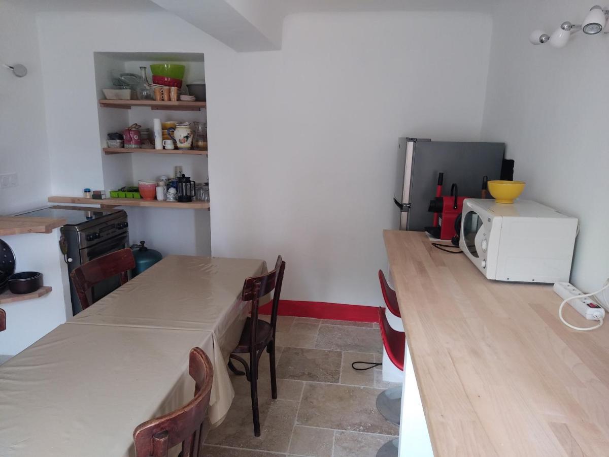 Maison Individuelle 5 Couchages Dans Ferme Equestre Aups Exteriér fotografie